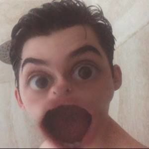 Meet your Posher, Casey